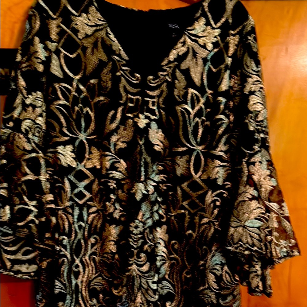 Elegant Black and Gold Women's Top